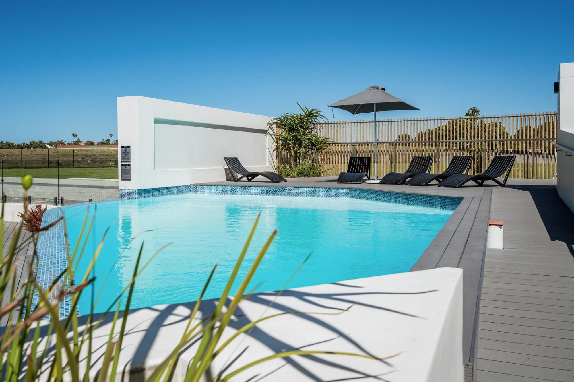 Cozy Modern Apartment At Bellamare Port Elizabeth Exterior photo